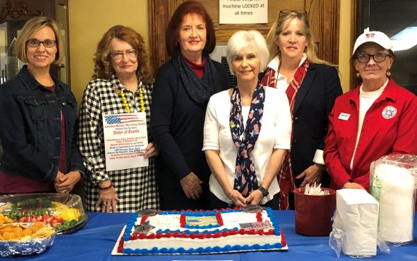 Title: ARW Members honoring Veterans at Lafayette Nursing Home
Club: Acadiana RW
Description: